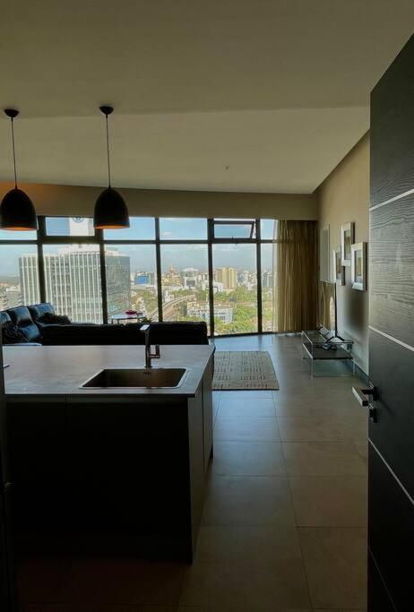 City View Apartment Nestled In The Heart Of Nbo Nairobi Exterior foto